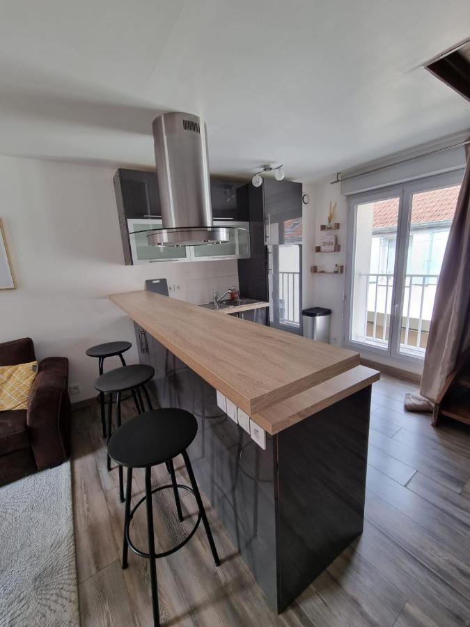Duplex 40M2 Cocooning Coeur De Ville Avec Parking Neauphle-le-Chateau ภายนอก รูปภาพ
